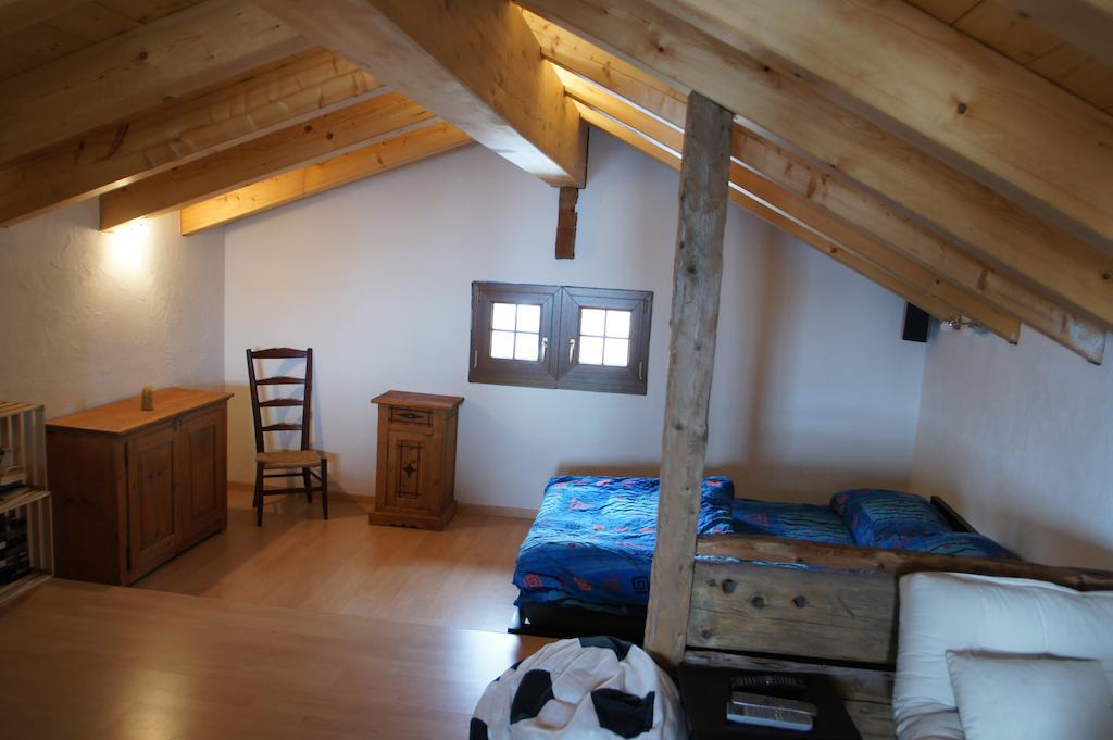 Chalet Edelweiss Heremence Room photo