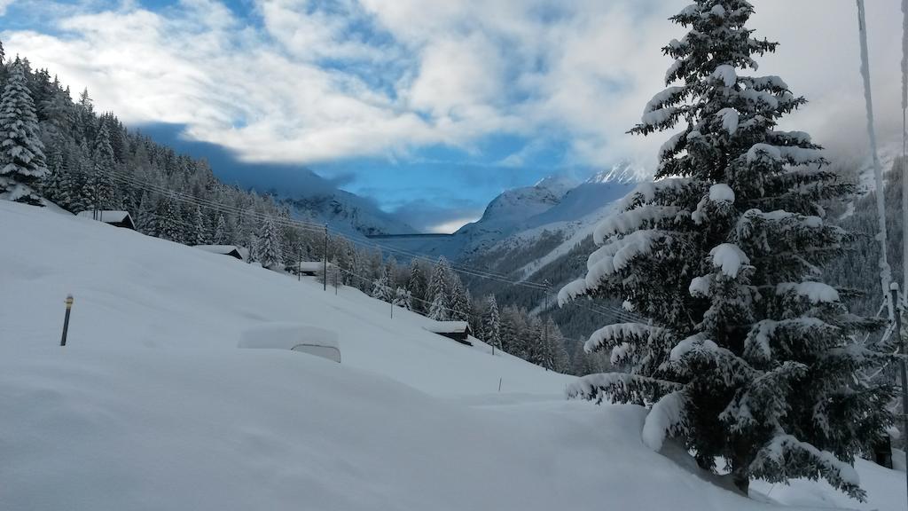 Chalet Edelweiss Heremence Room photo