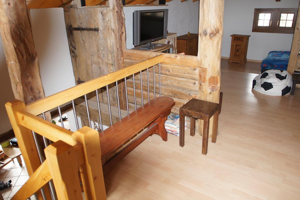 Chalet Edelweiss Heremence Room photo